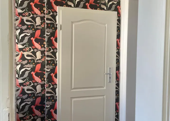 Welcome Home, Price , Fast Wlan, Netflix, Washing, Drying, Big Tv, Space, Free Parking, 4big 100m2, Smoking Place Outside On, Try Out And Visit Us Appartamento Oberhausen (North Rhine-Westphalia)